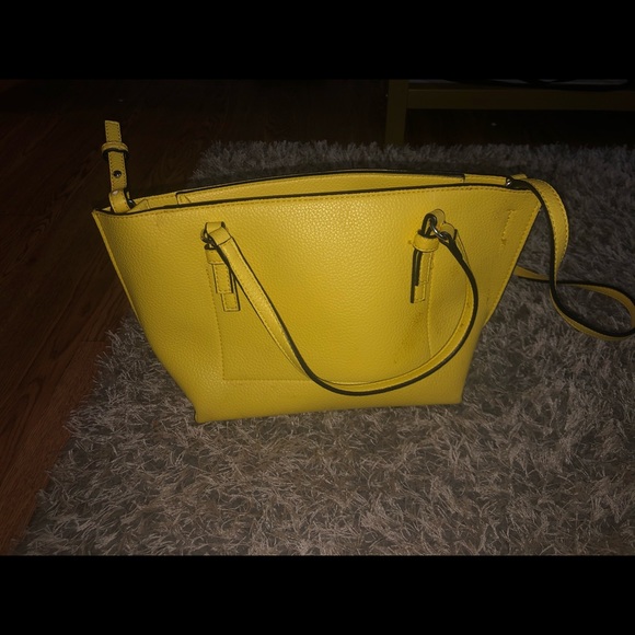 Calvin Klein cross body - Picture 2 of 3